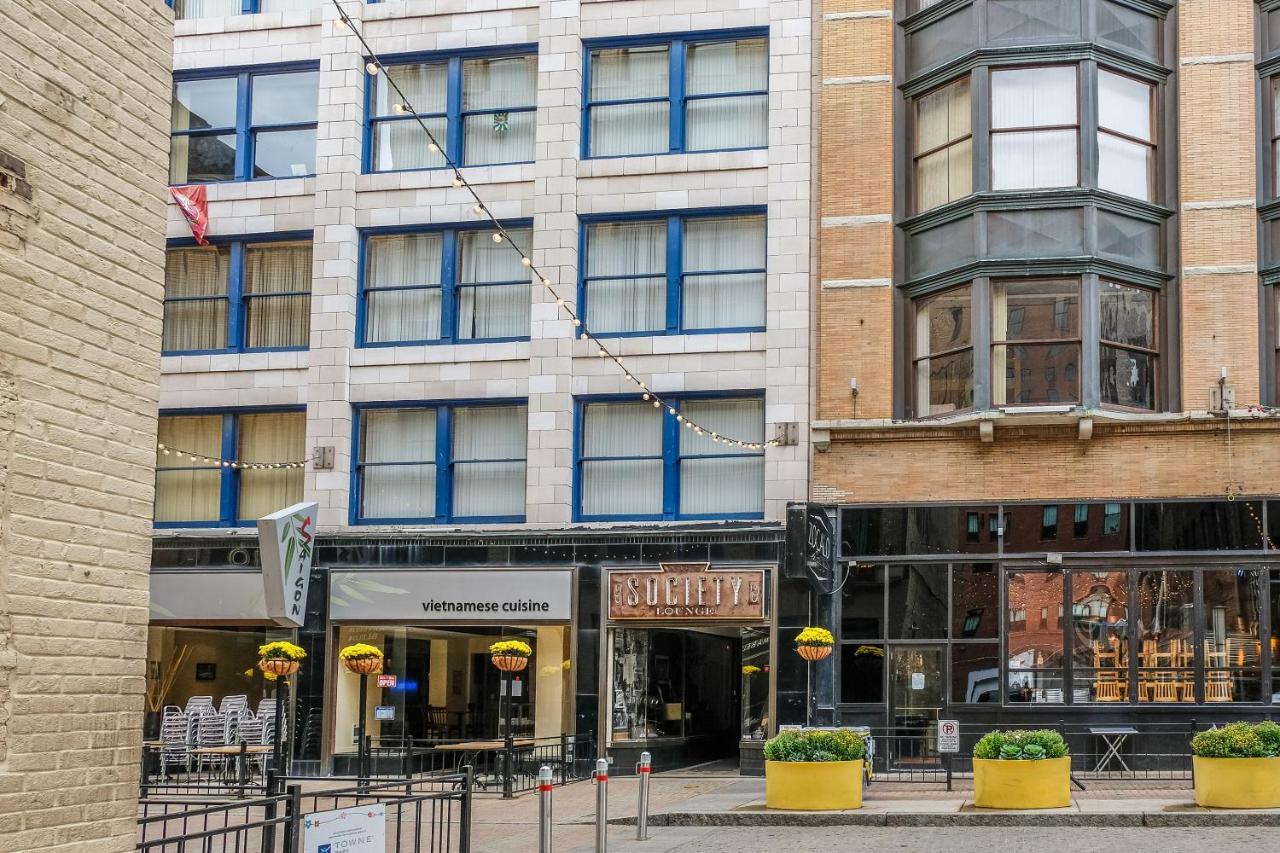 Ferienwohnung Frontdesk 2063 East 4Th Street Apts Downtown Cleveland Exterior foto